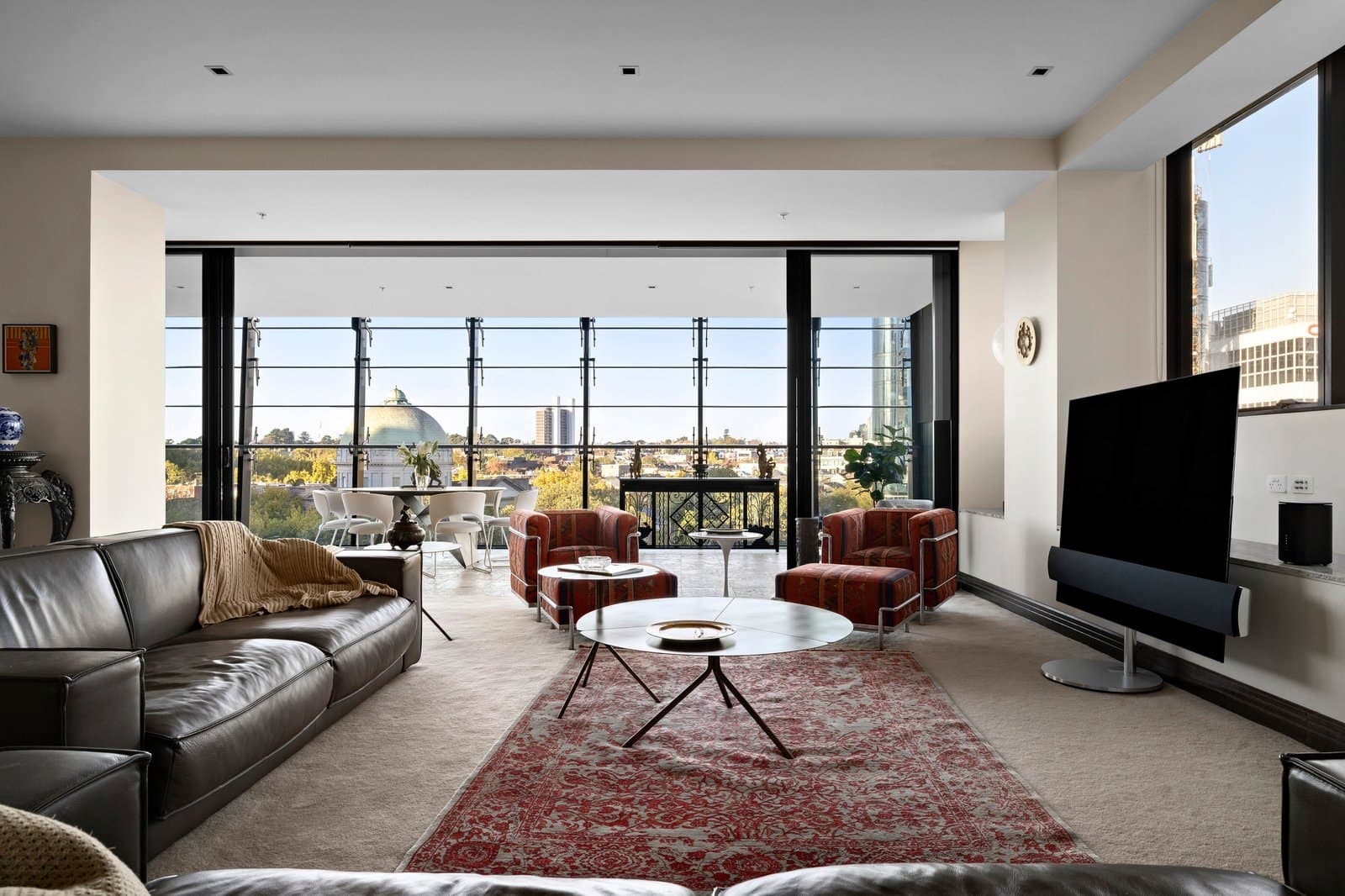 702/430 St Kilda Road, Melbourne - Thumbnail 2