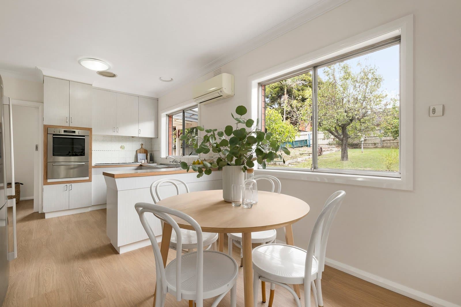 22 Barrington Drive, Ashwood - Thumbnail 3