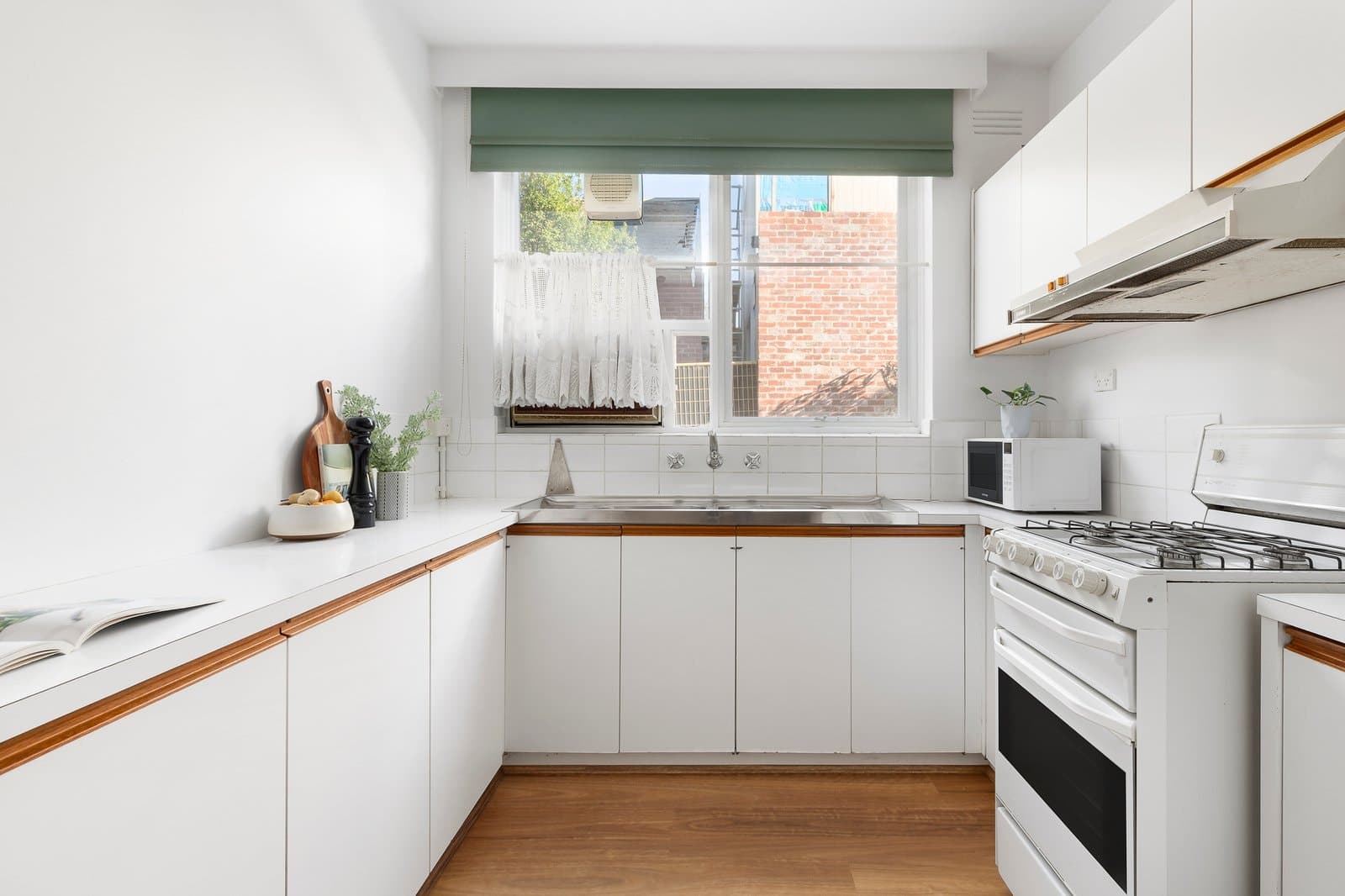2/39 Claremont Avenue, Malvern - Thumbnail 3