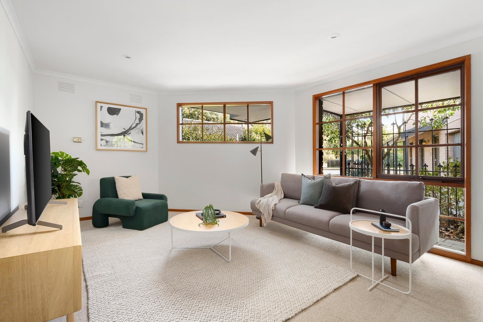 2/25 Matlock Street, Canterbury - Thumbnail 2