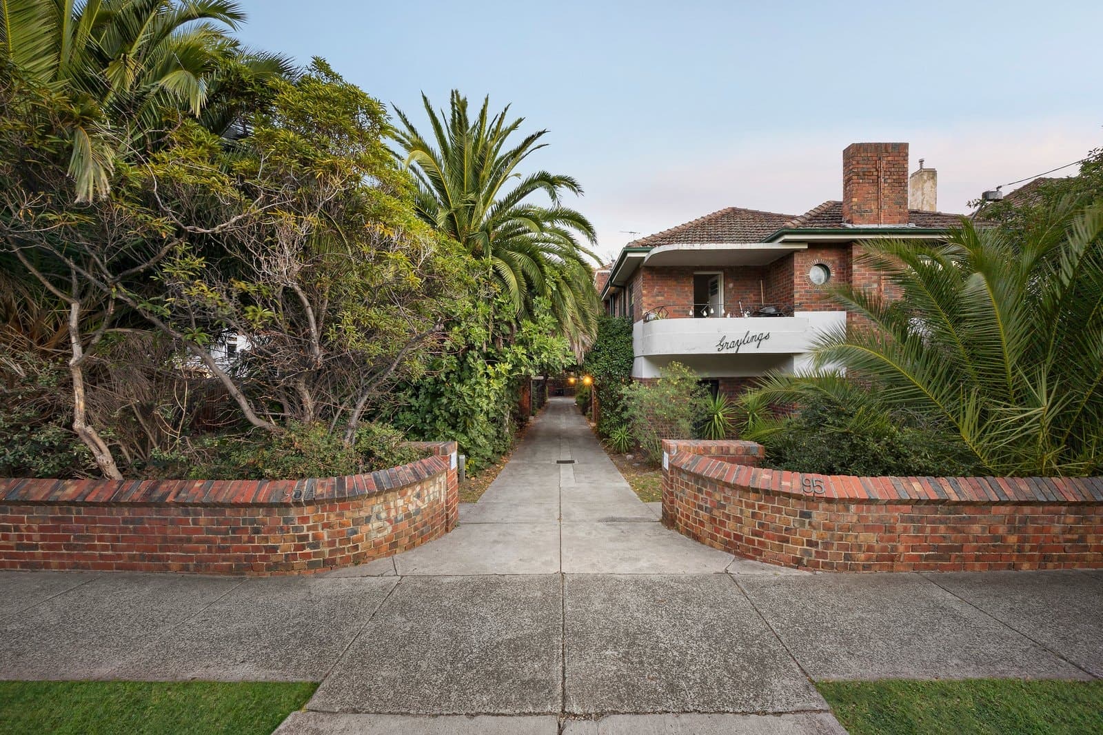 1/95A Alma Road, St Kilda East - Image 1