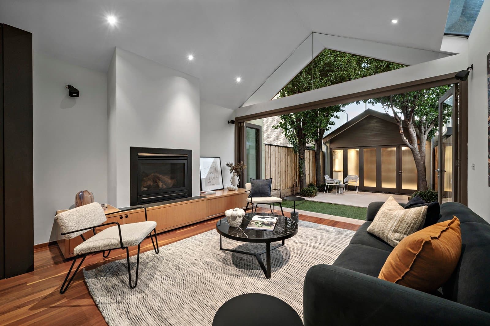120 Pickles Street, South Melbourne - Thumbnail 2