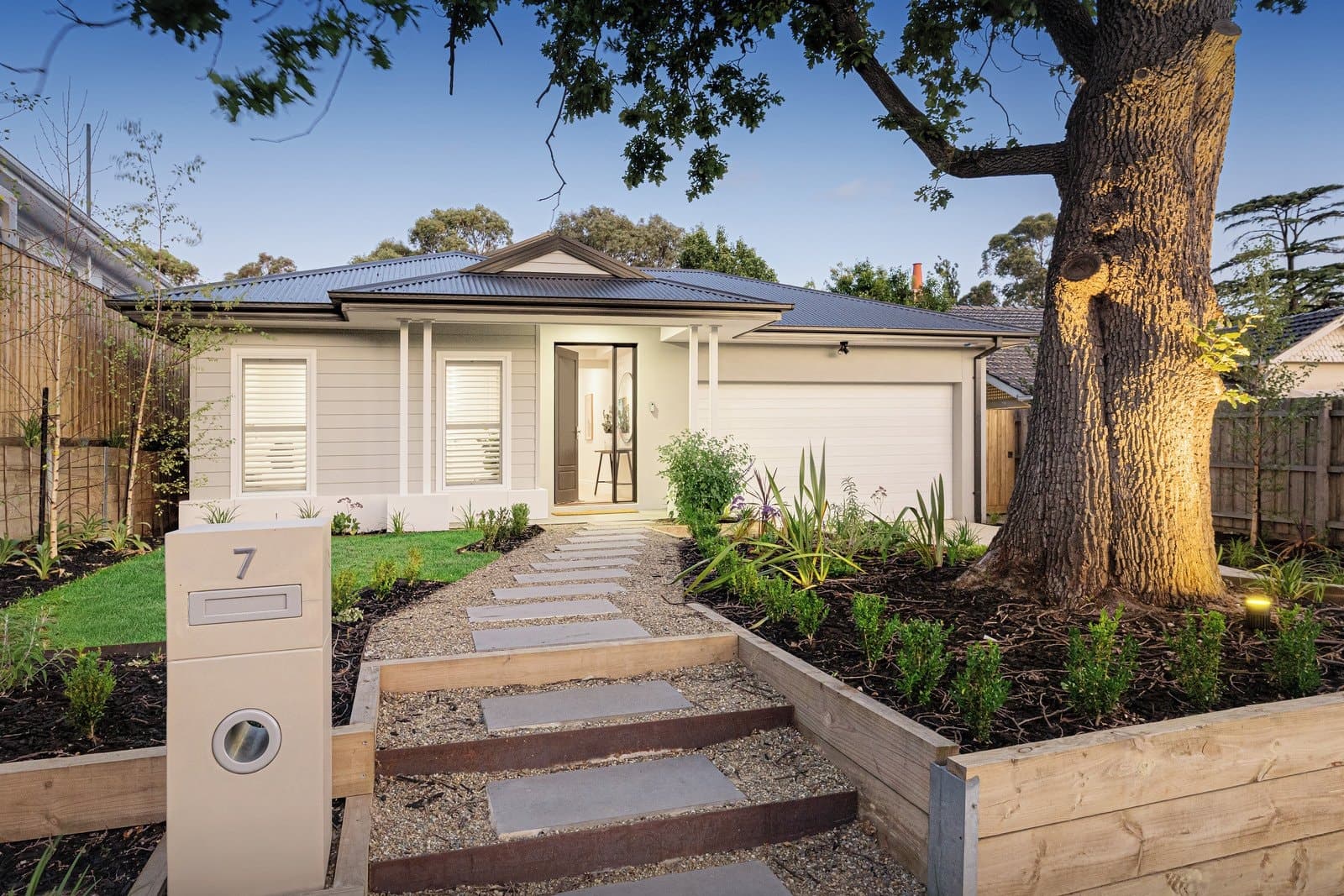 7 Allenby Avenue, Glen Iris - Image 1