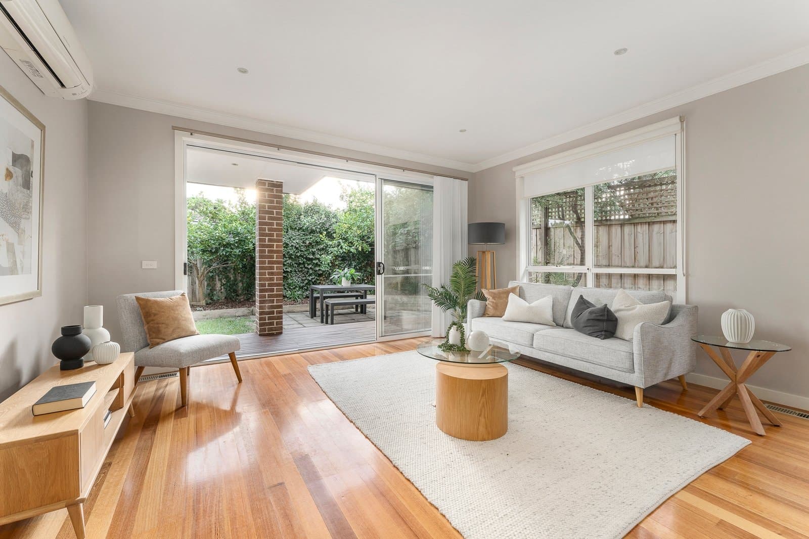 94a Durham Road, Surrey Hills - Thumbnail 2