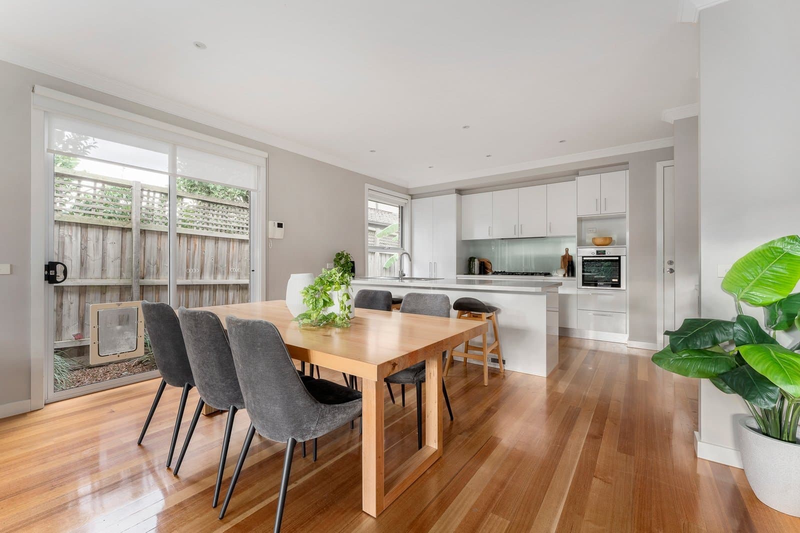 94a Durham Road, Surrey Hills - Thumbnail 4