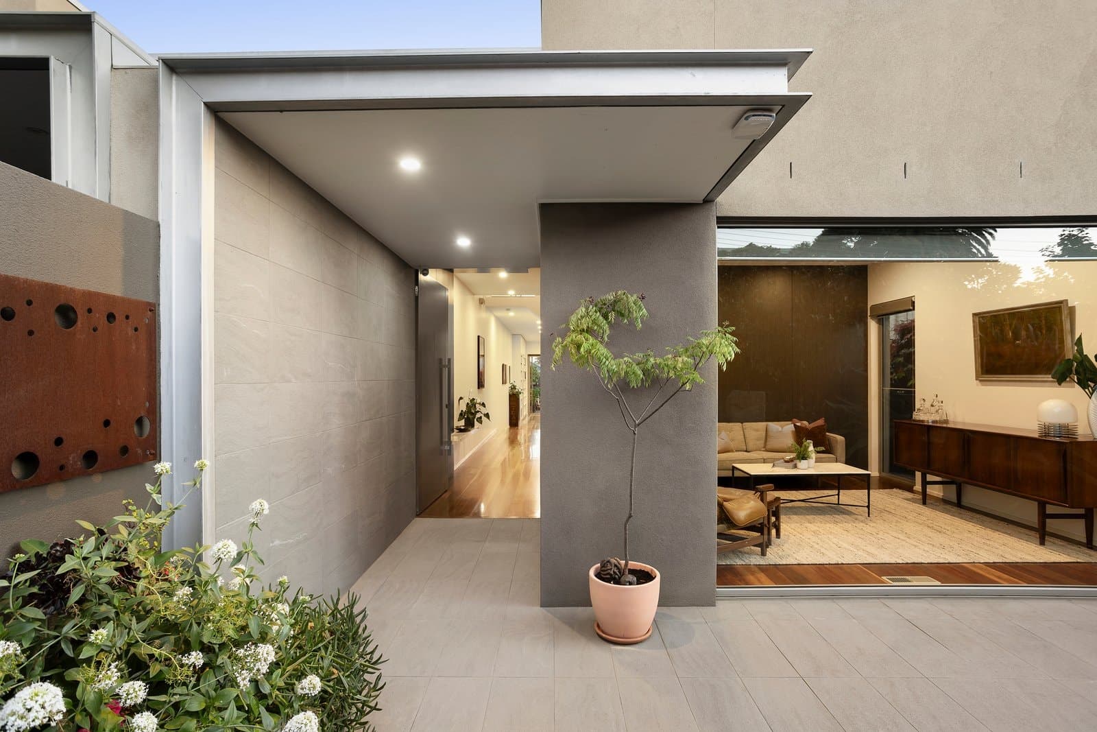 732 Burwood Road, Hawthorn East - Image 1