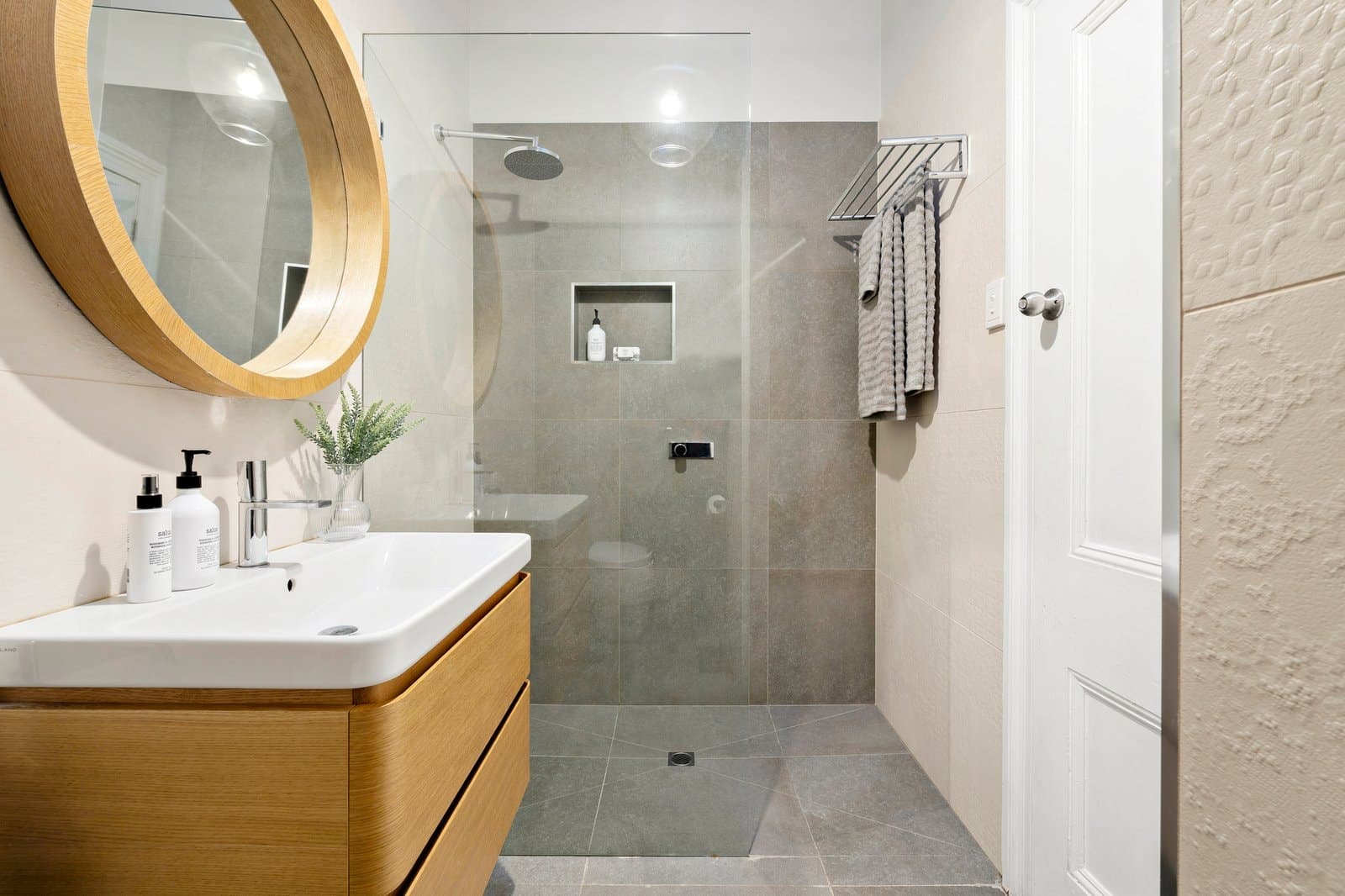 7 Llaneast Street, Armadale - Thumbnail 7