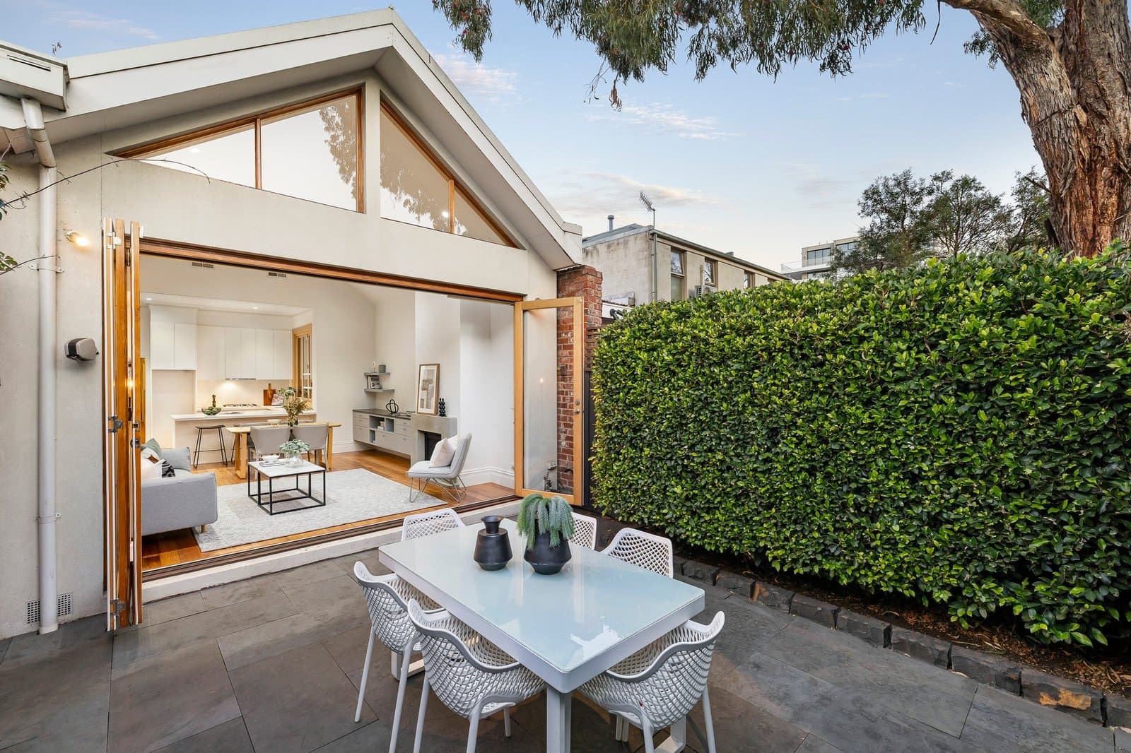19 York Street, Prahran - Thumbnail 2