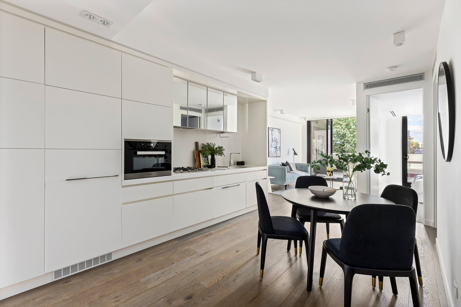 203/38 Cunningham Street, South Yarra - Thumbnail 4