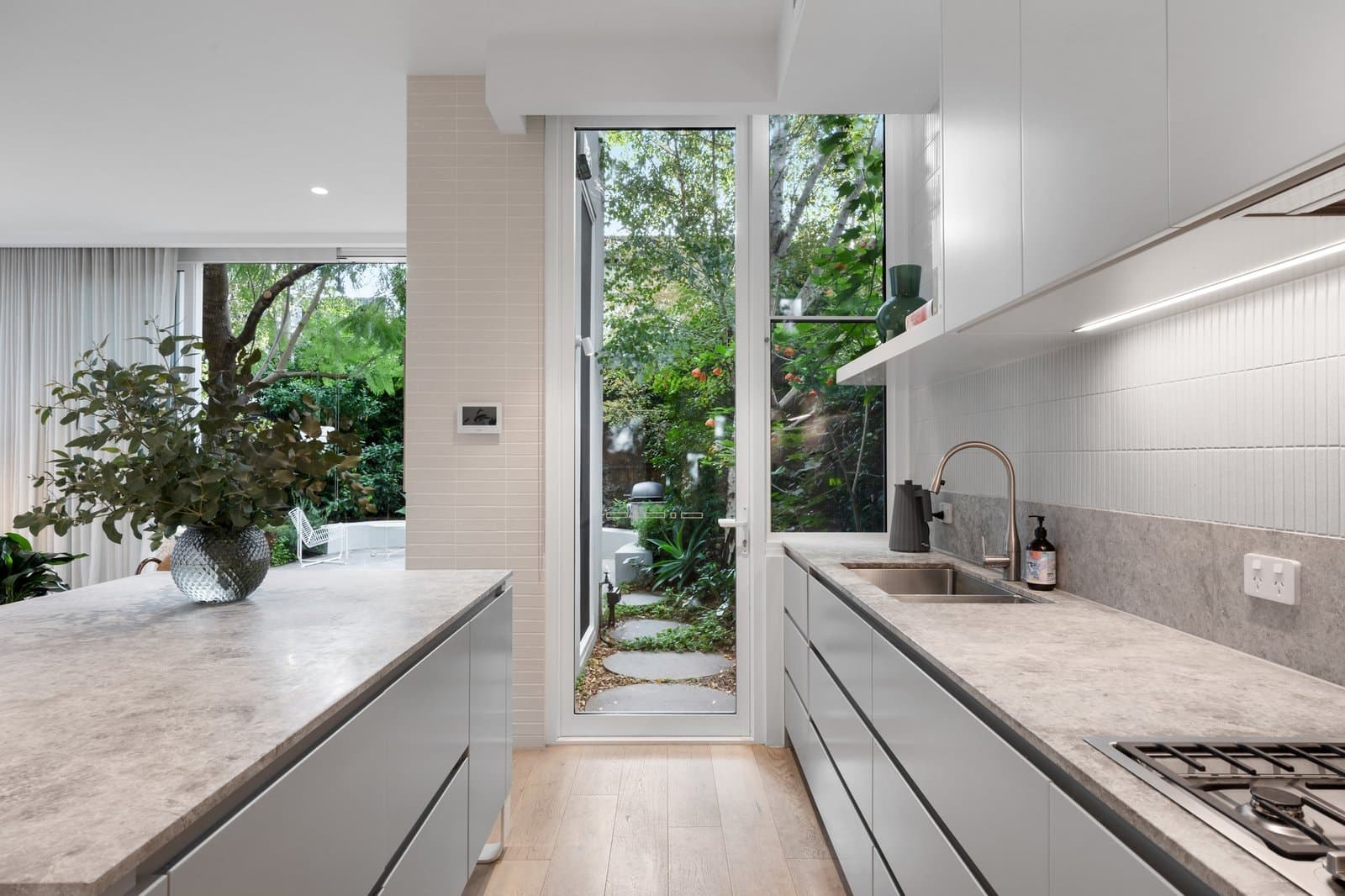 10 Brooke Street, Albert Park - Thumbnail 8