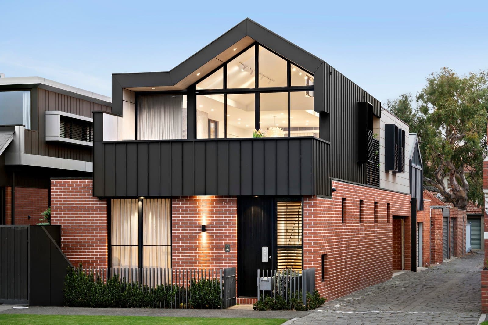 378 Danks Street, Middle Park - Image 1