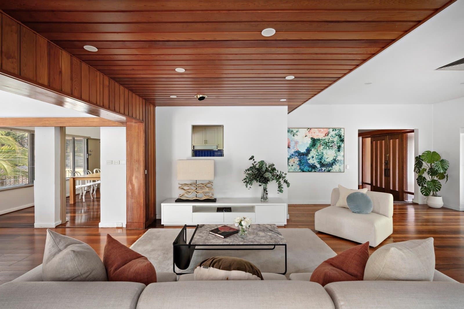 28 Carn Avenue, Ivanhoe - Thumbnail 3