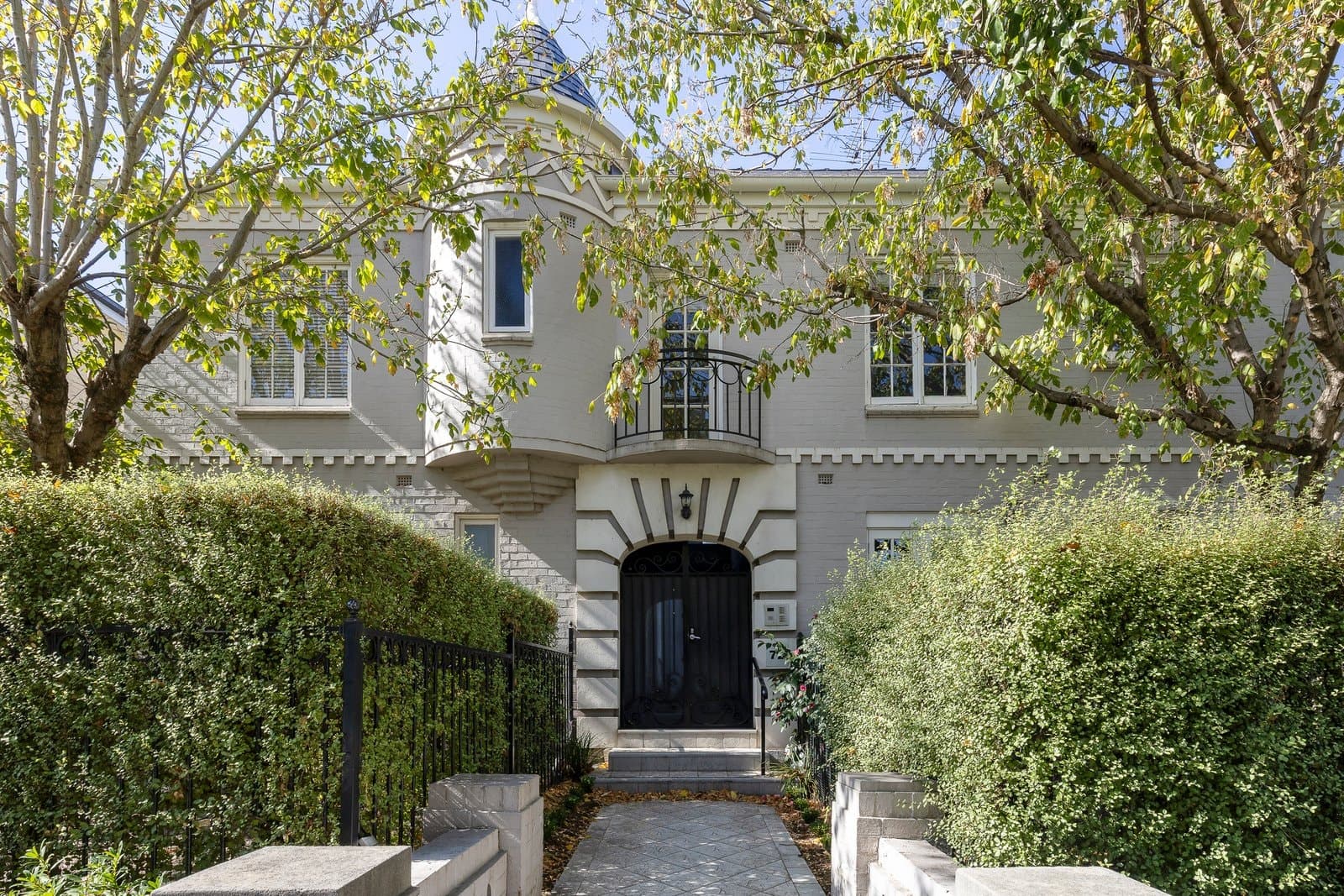 5/70-72 Canterbury Road, Toorak - Image 1