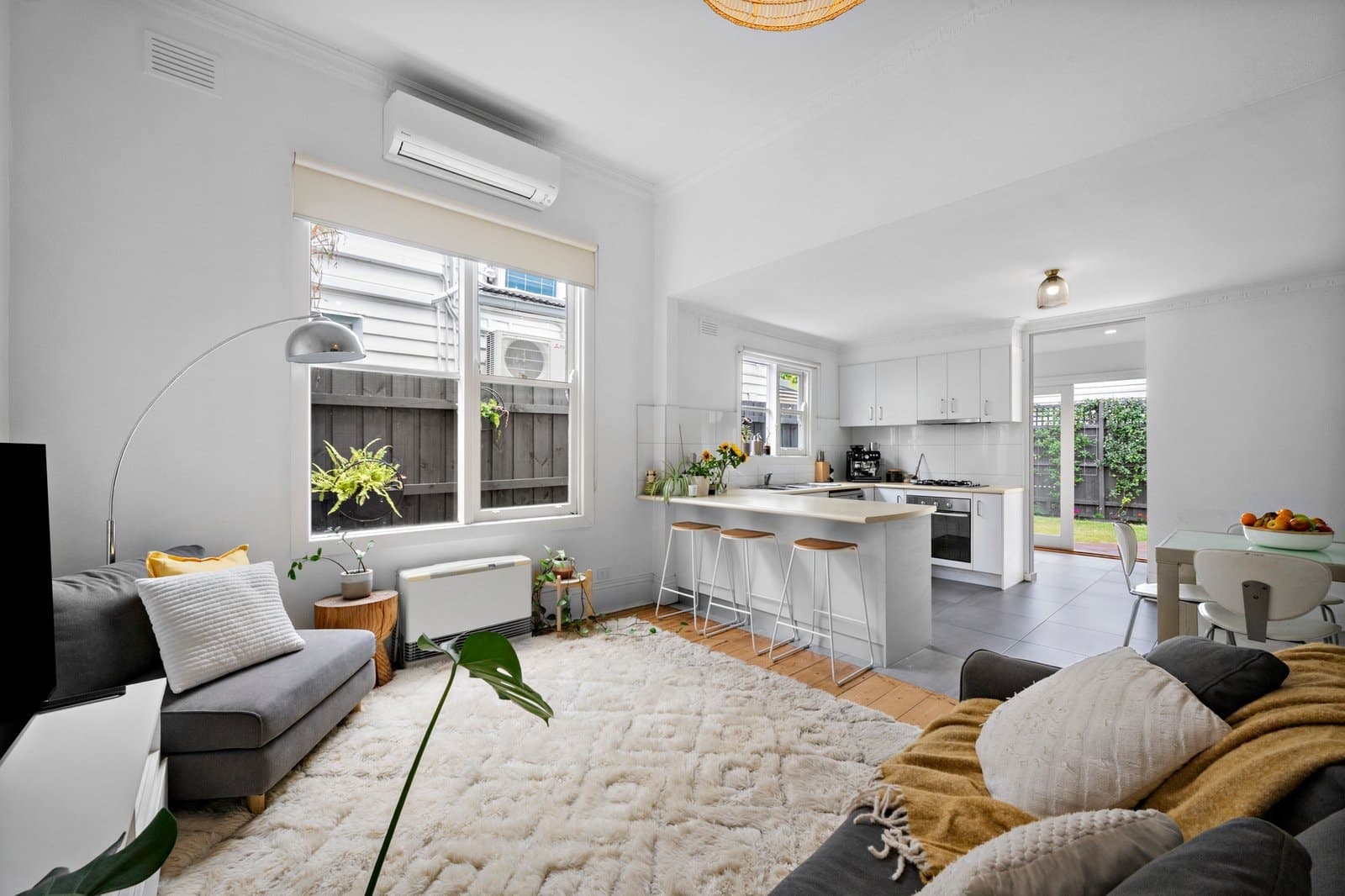 111 Albert Street, Port Melbourne - Thumbnail 3