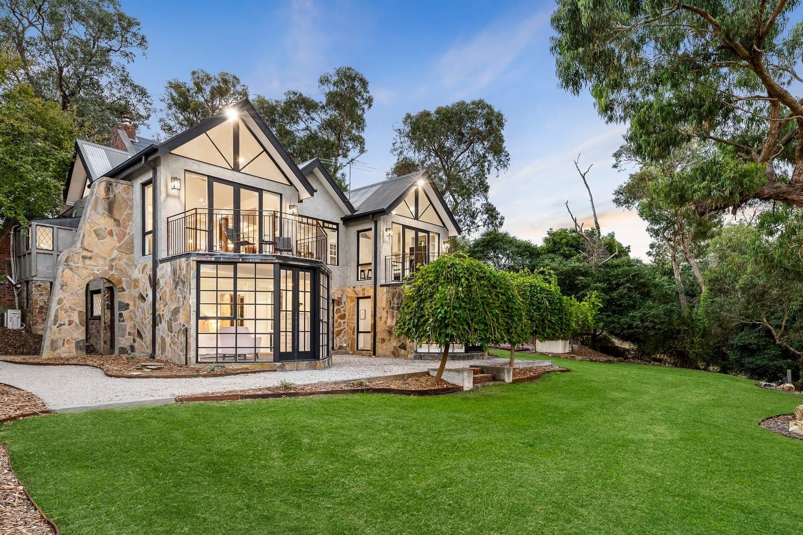 14-16 Grandview Road, Warrandyte - Thumbnail 2