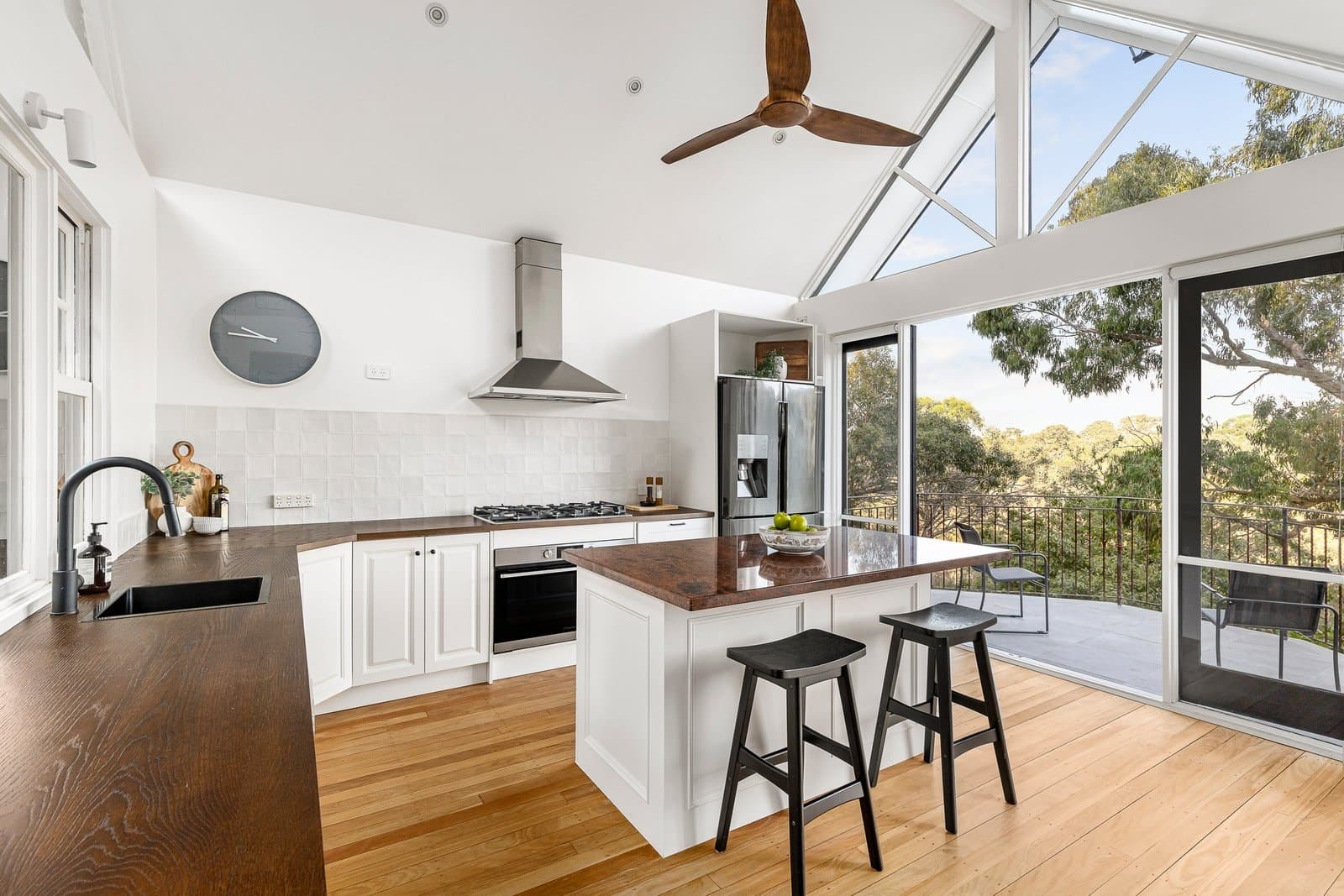 14-16 Grandview Road, Warrandyte - Thumbnail 4