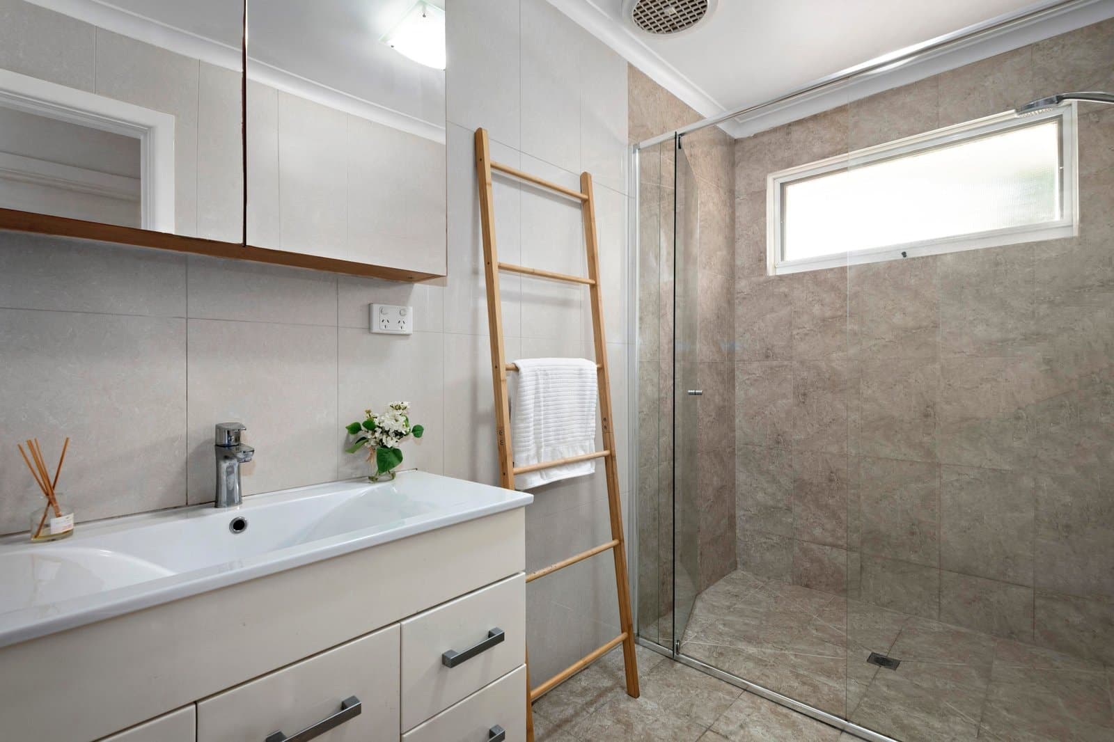 33 Allambee Avenue, Camberwell - Thumbnail 8