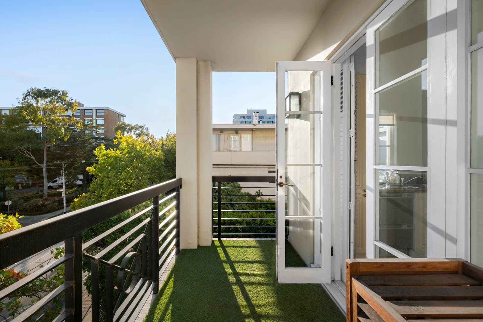 26/380 Toorak Road, South Yarra - Thumbnail 8