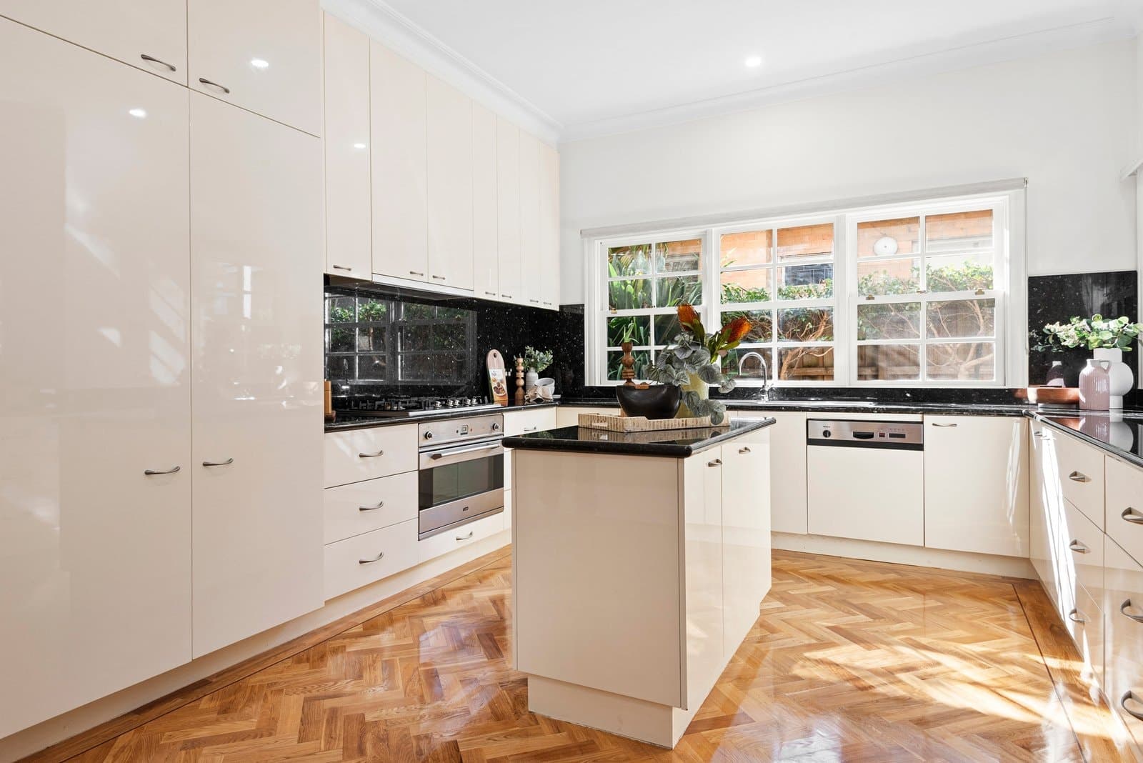 20 Wentworth Avenue, Canterbury - Thumbnail 4