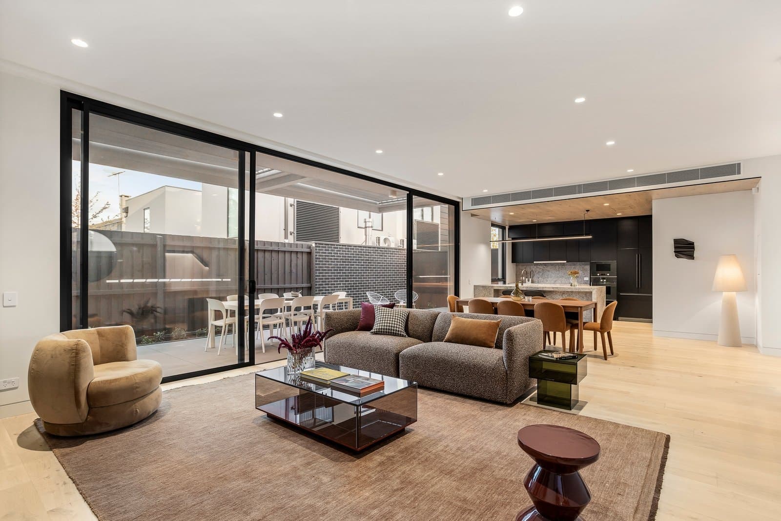2 Tara Avenue, Kew - Thumbnail 3