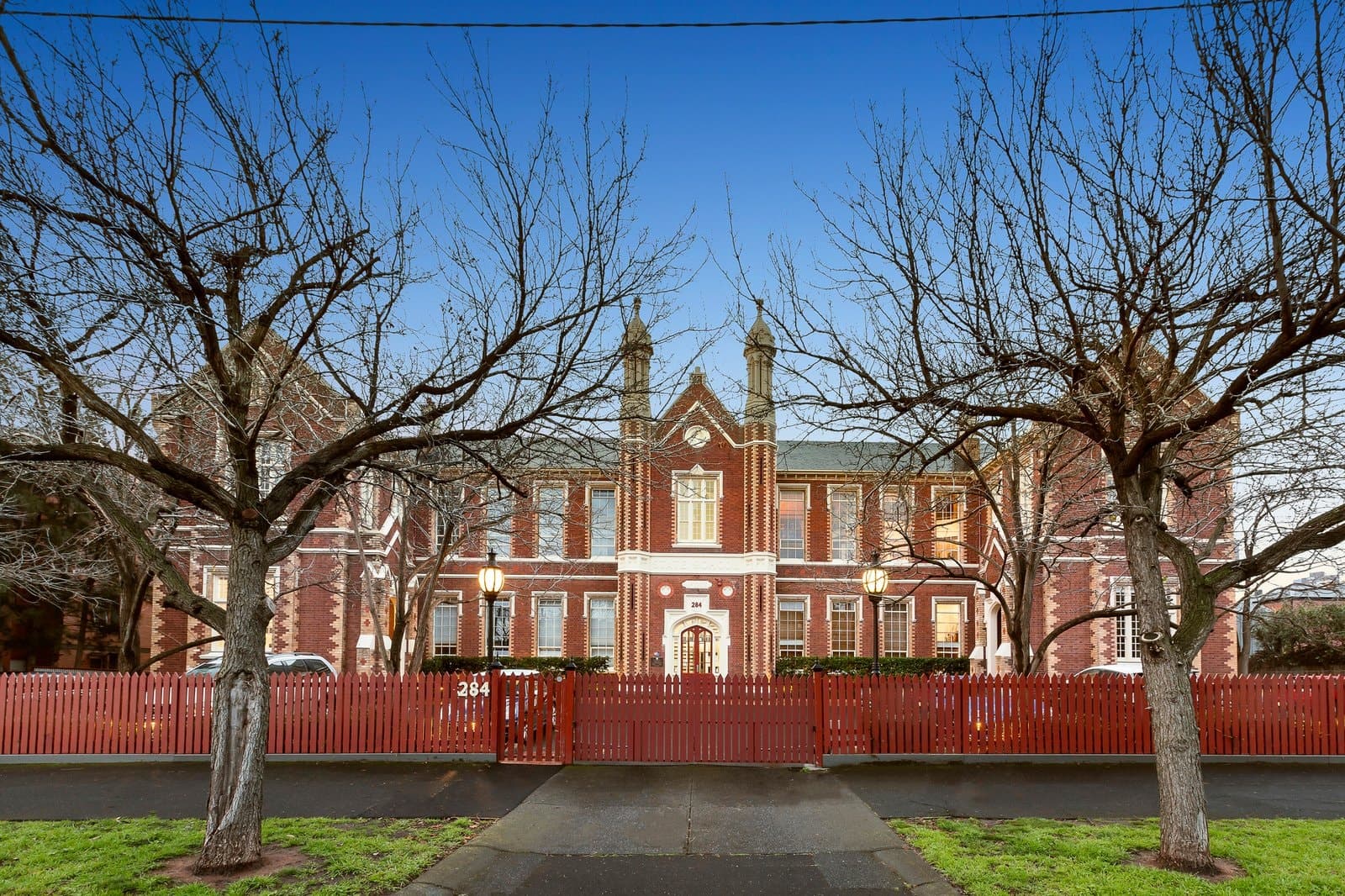 19/284 Dorcas Street, South Melbourne - Image 1