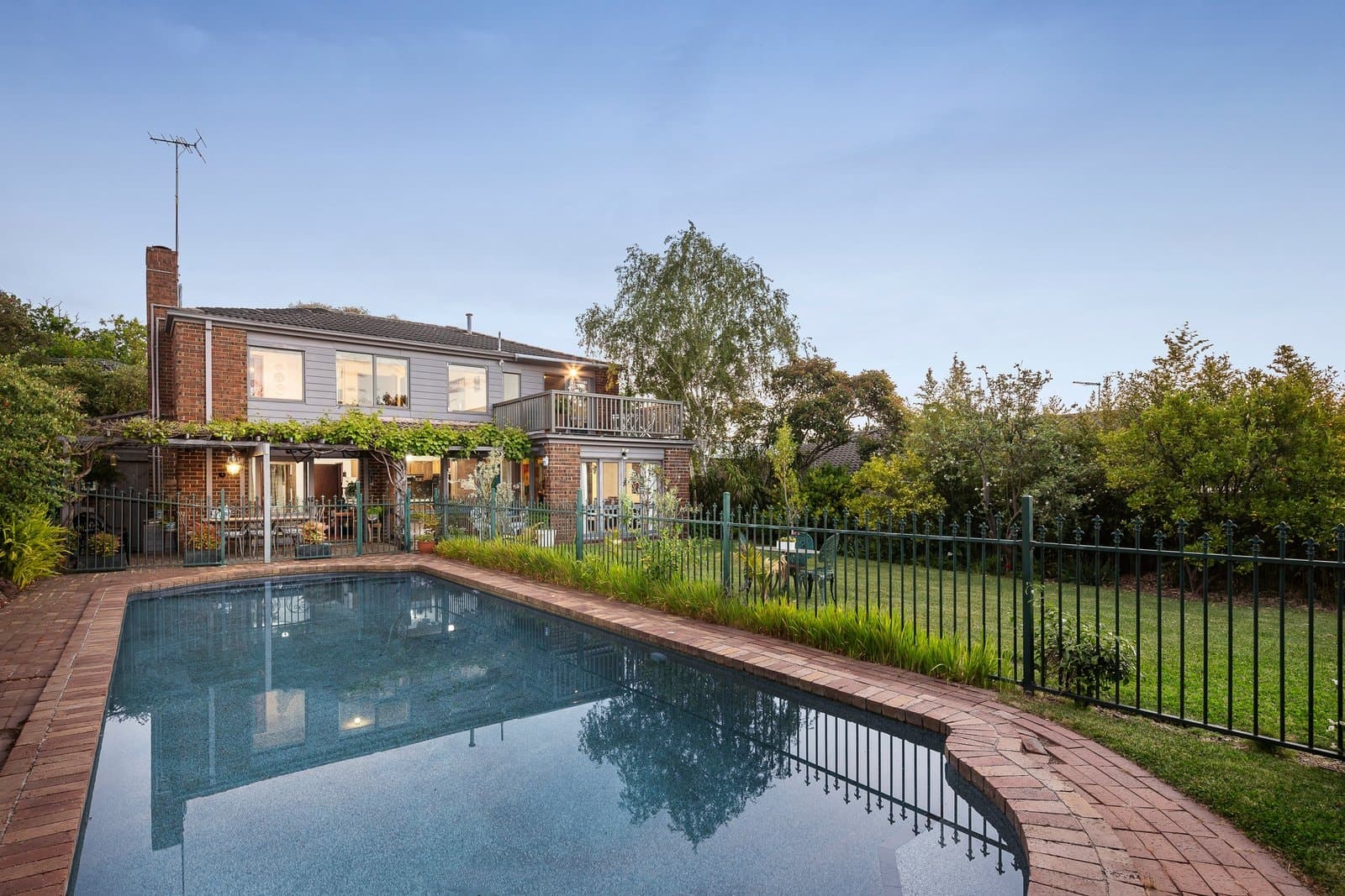 16 Peace Street, Glen Iris - Thumbnail 3