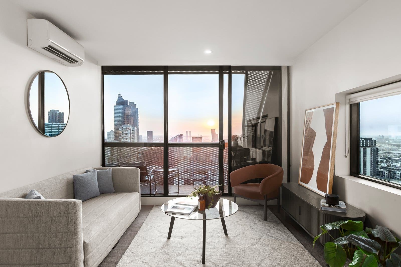 2513/350 William Street, Melbourne - Image 1