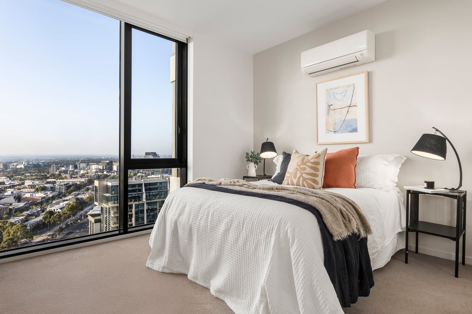 2513/350 William Street, Melbourne - Thumbnail 2