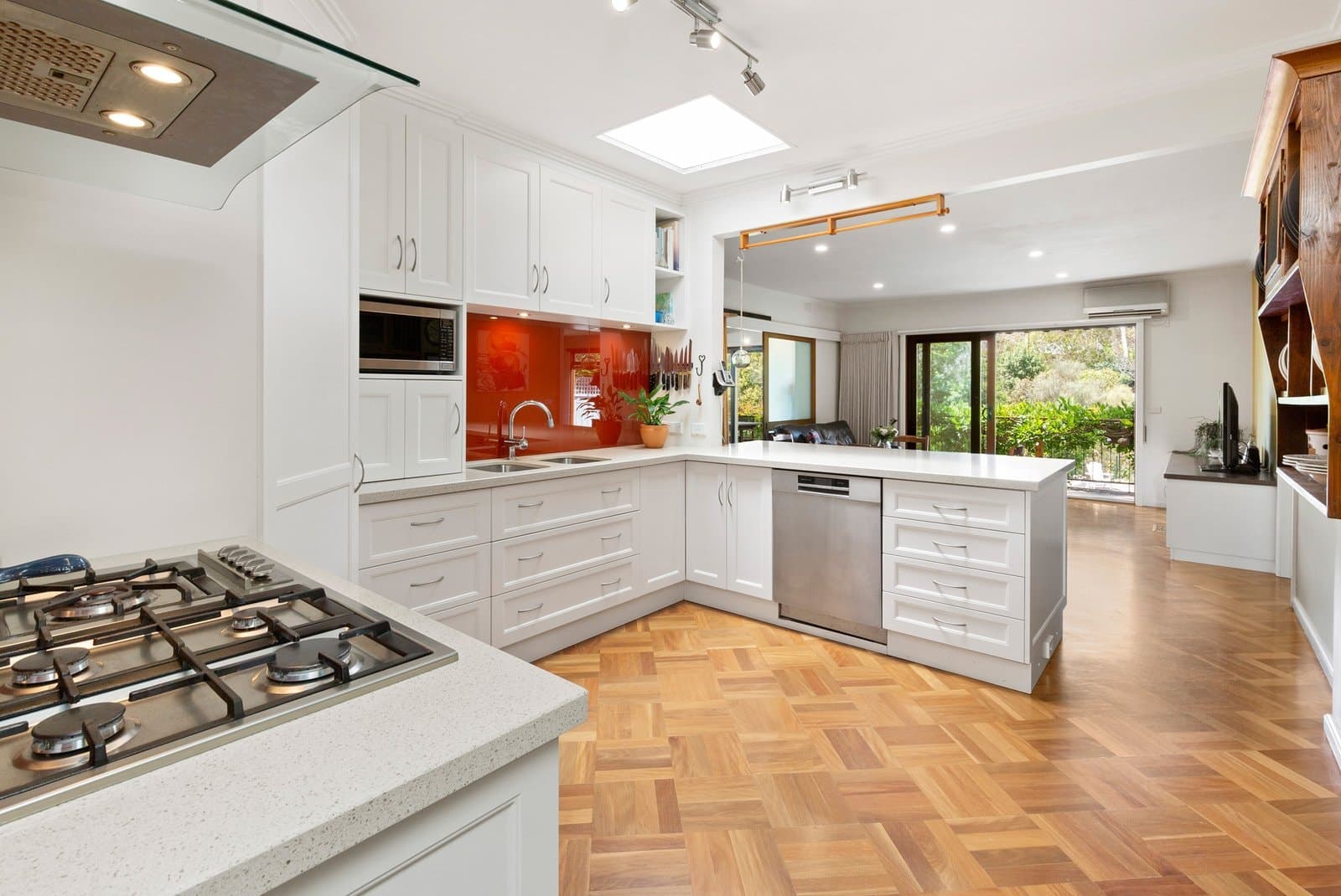 19 Shelbourne Court, Mornington - Thumbnail 8