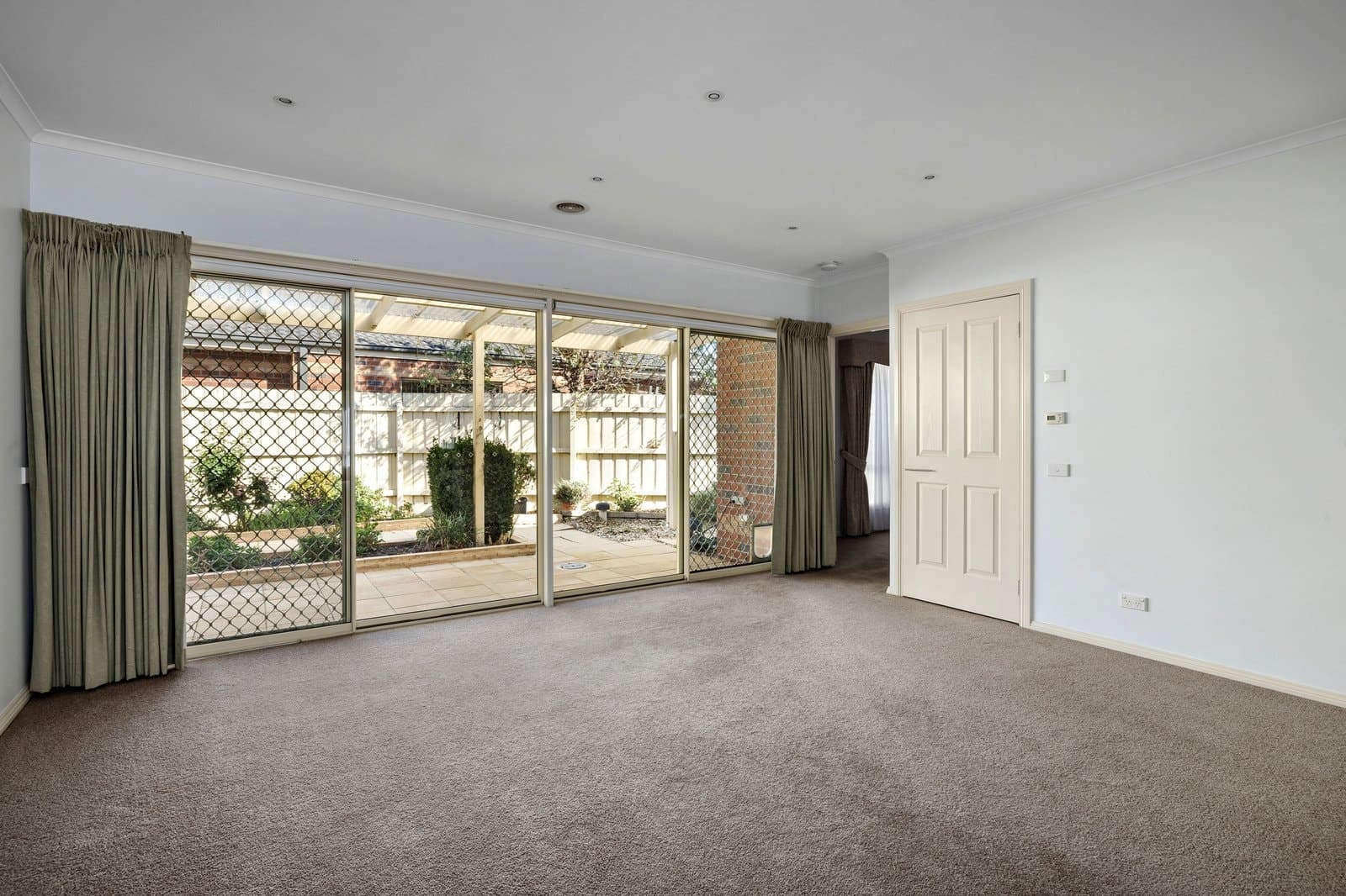 50/85 Ashleigh Avenue, Frankston - Thumbnail 2