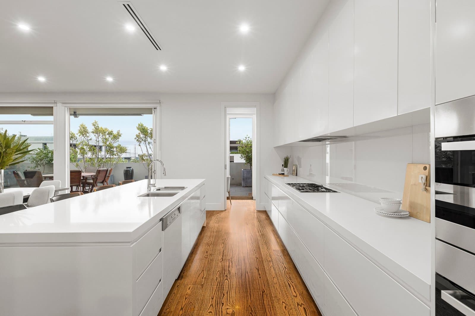 Penthouse 1174 Malvern Road, Malvern - Thumbnail 5