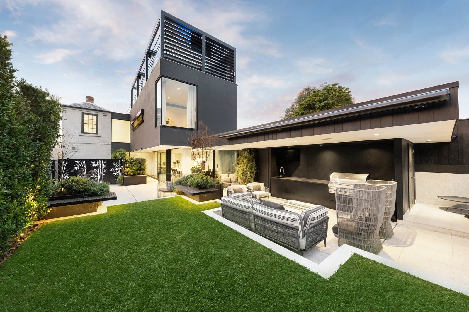 99 Hotham Street, East Melbourne - Thumbnail 2