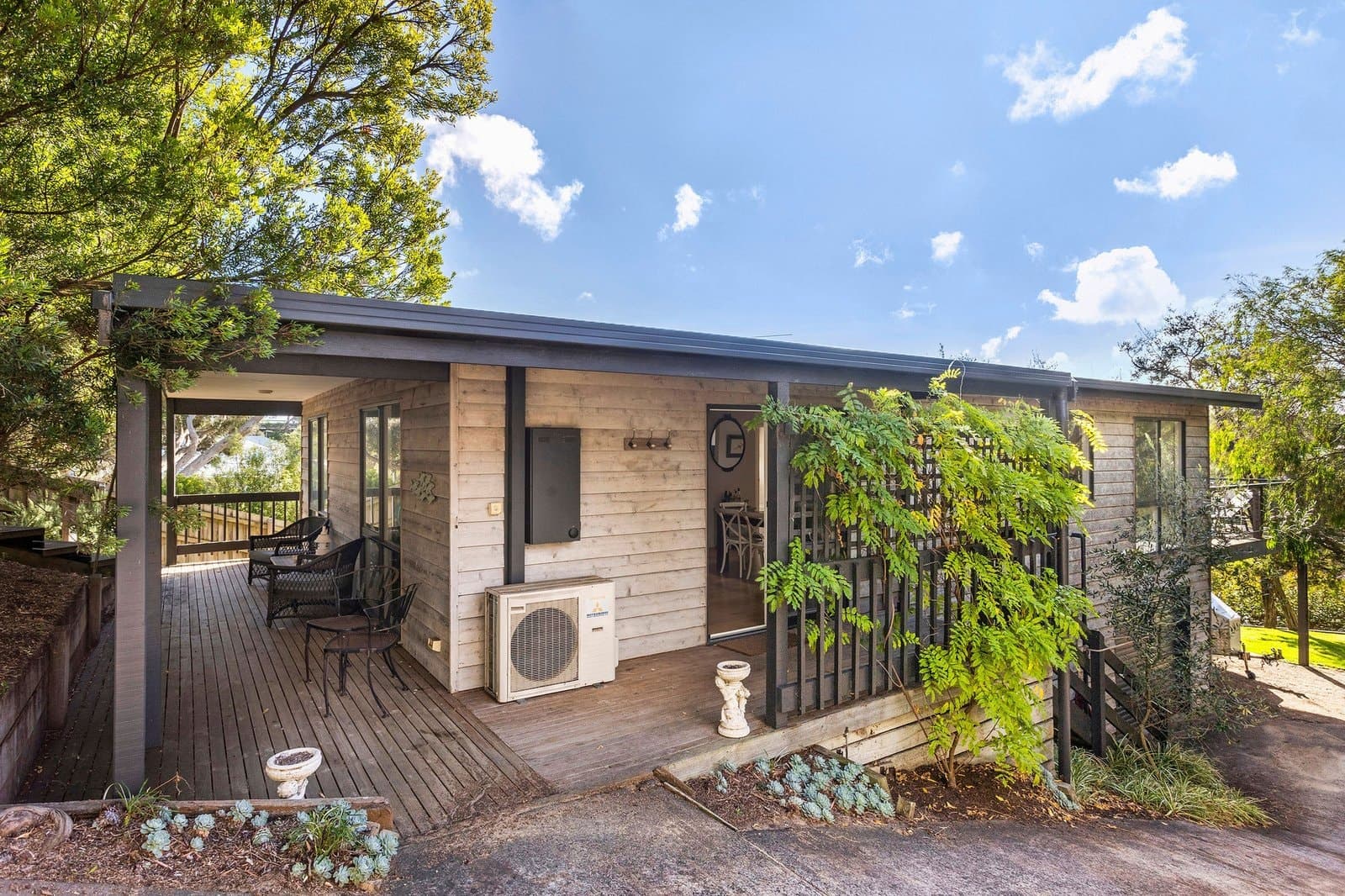 107 Canterbury Jetty Road, Rye - Image 1