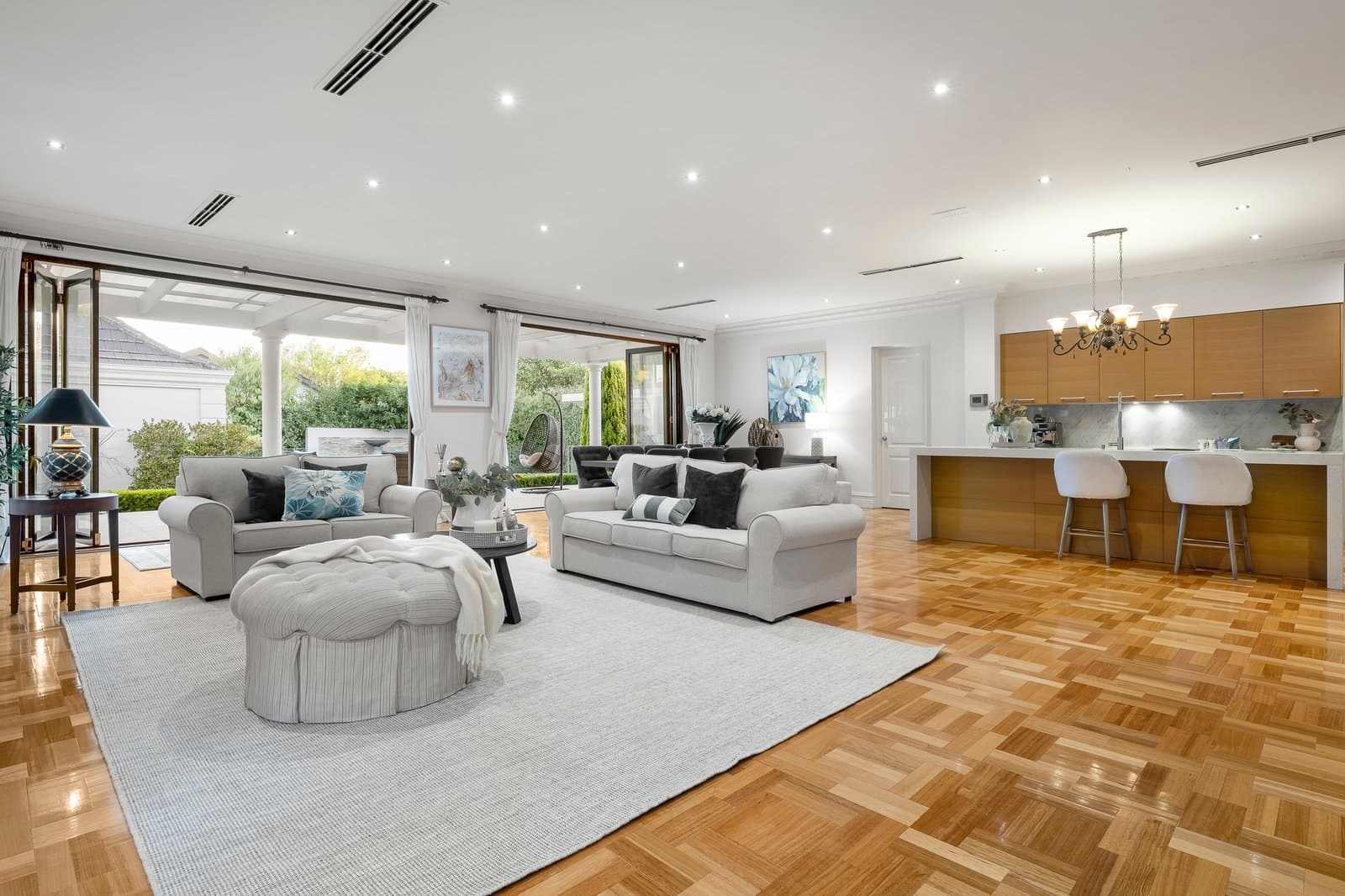 2 Madden Street, Balwyn North - Thumbnail 3