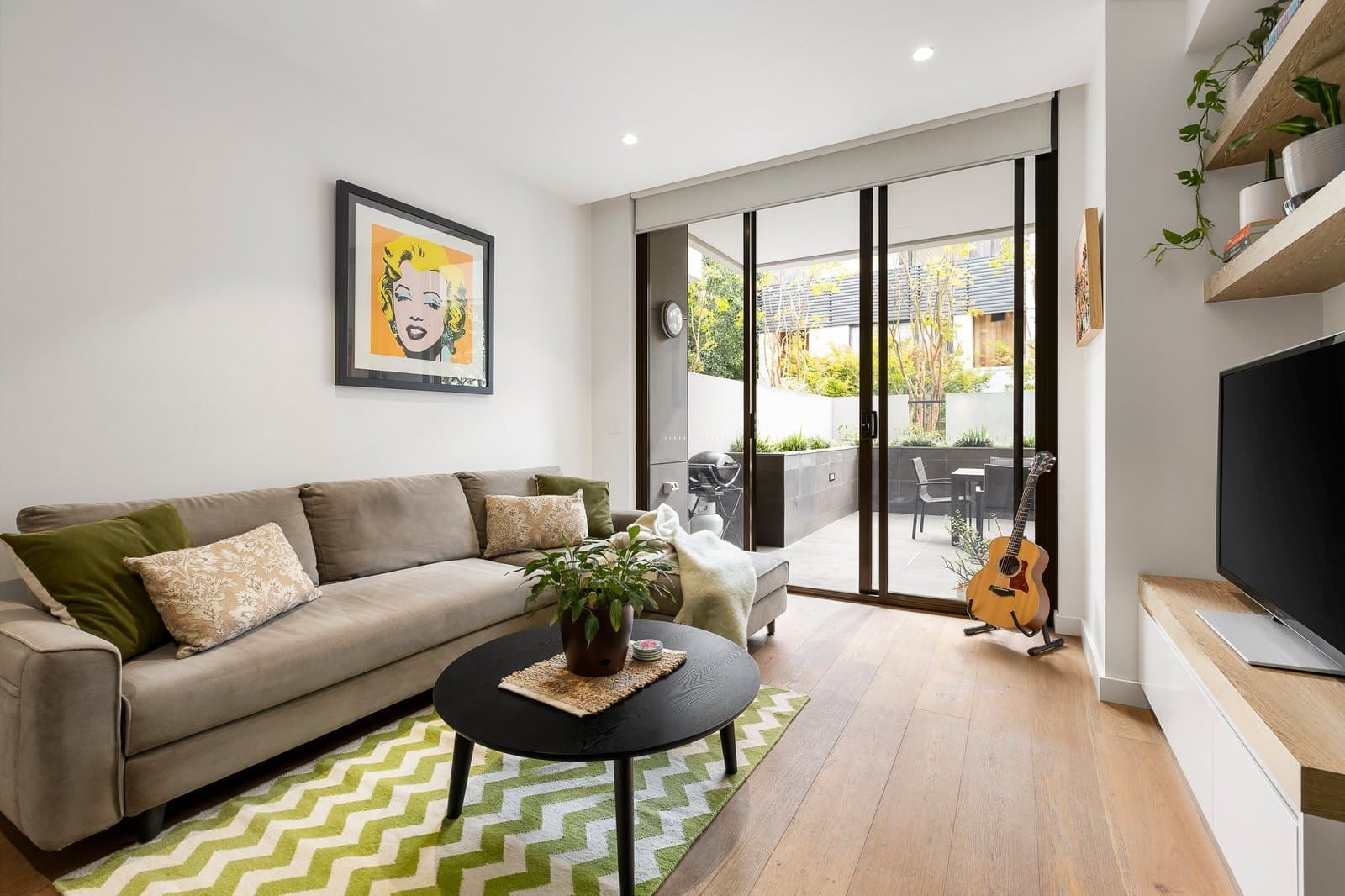 4/1 Norfolk Place, Malvern - Thumbnail 2
