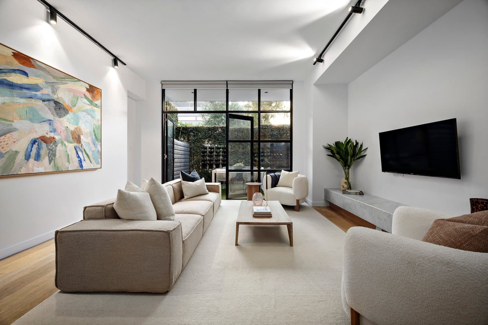19 Clara Street, South Yarra - Thumbnail 5
