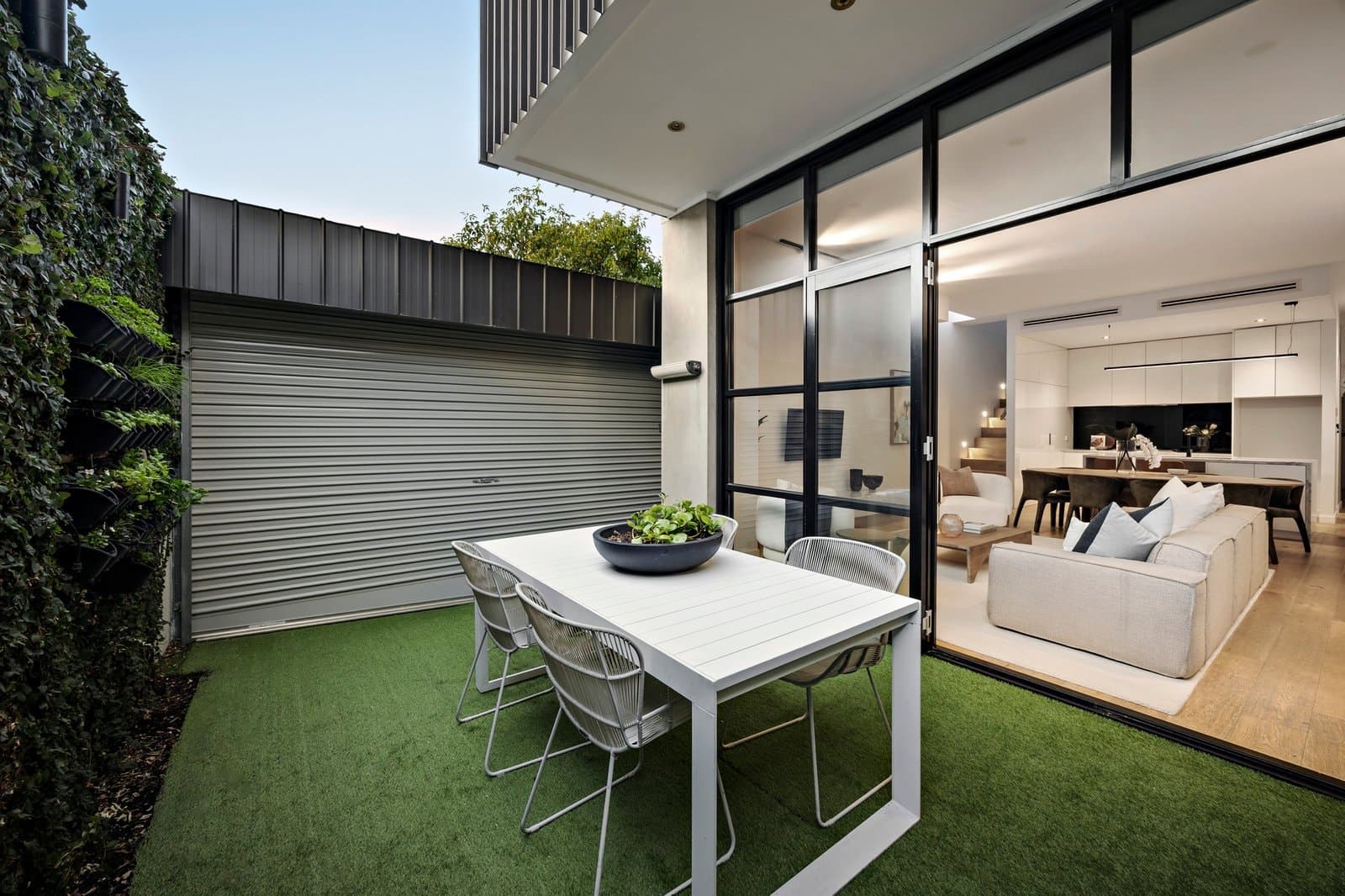 19 Clara Street, South Yarra - Thumbnail 6
