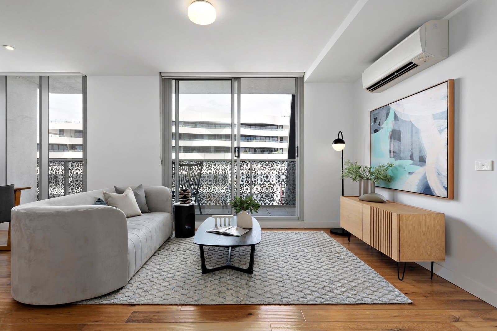 510/101 Bay Street, Port Melbourne - Image 1