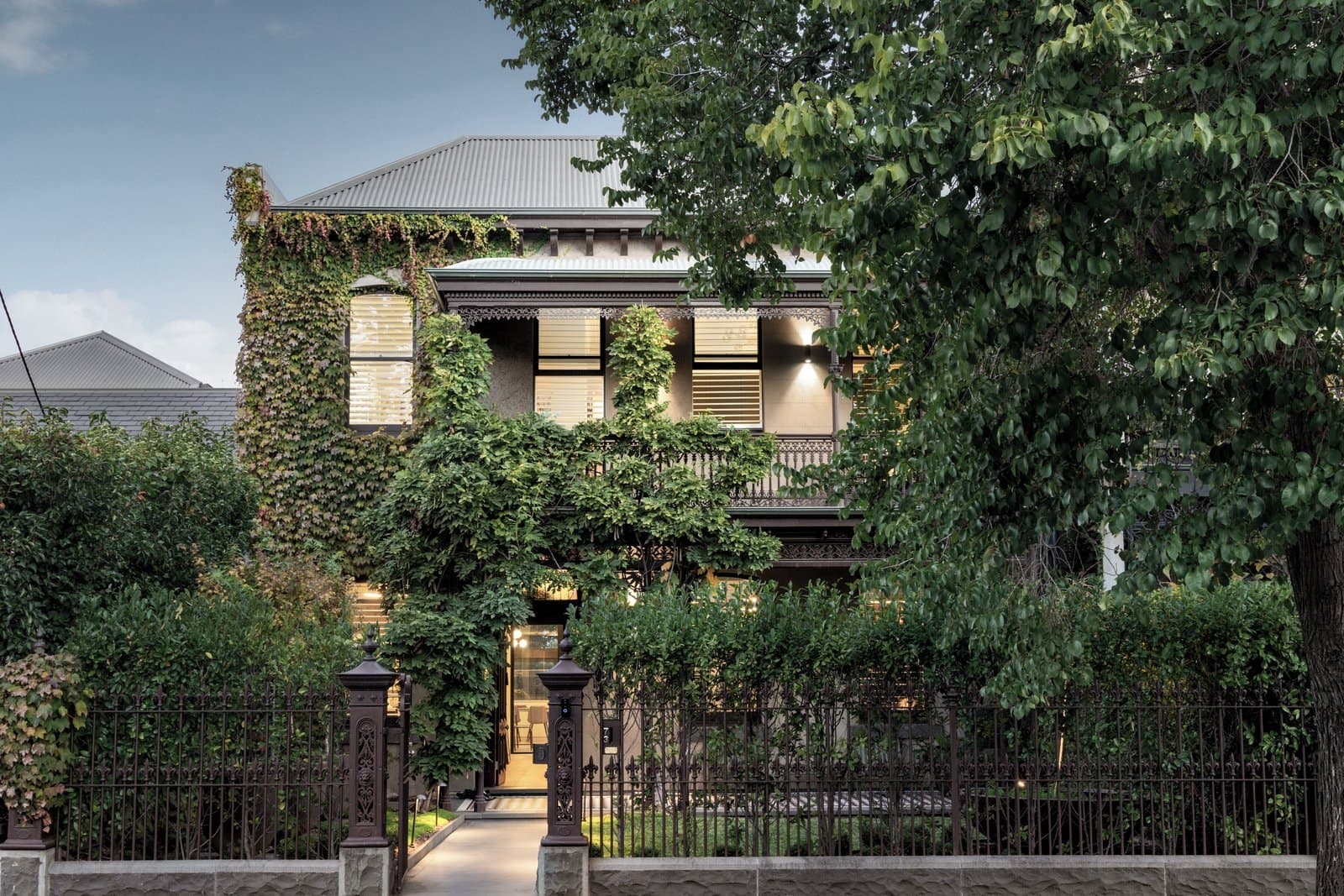 73 St Vincent Place South, Albert Park - Image 1