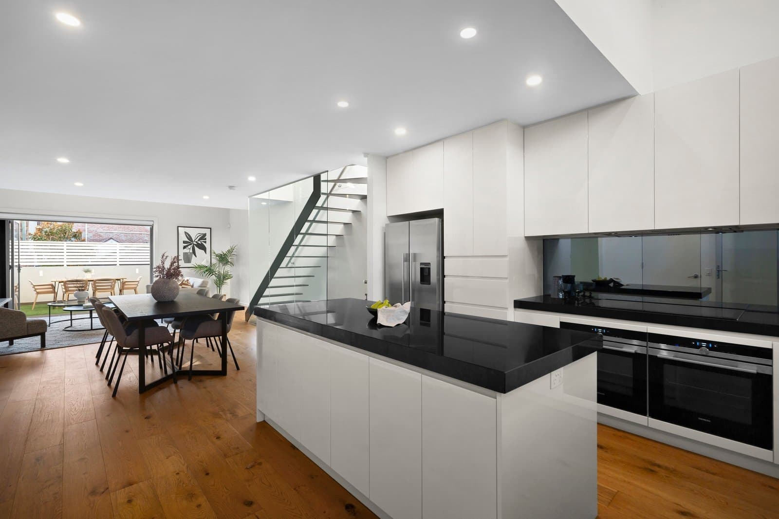 15 Legon Street, Port Melbourne - Thumbnail 4
