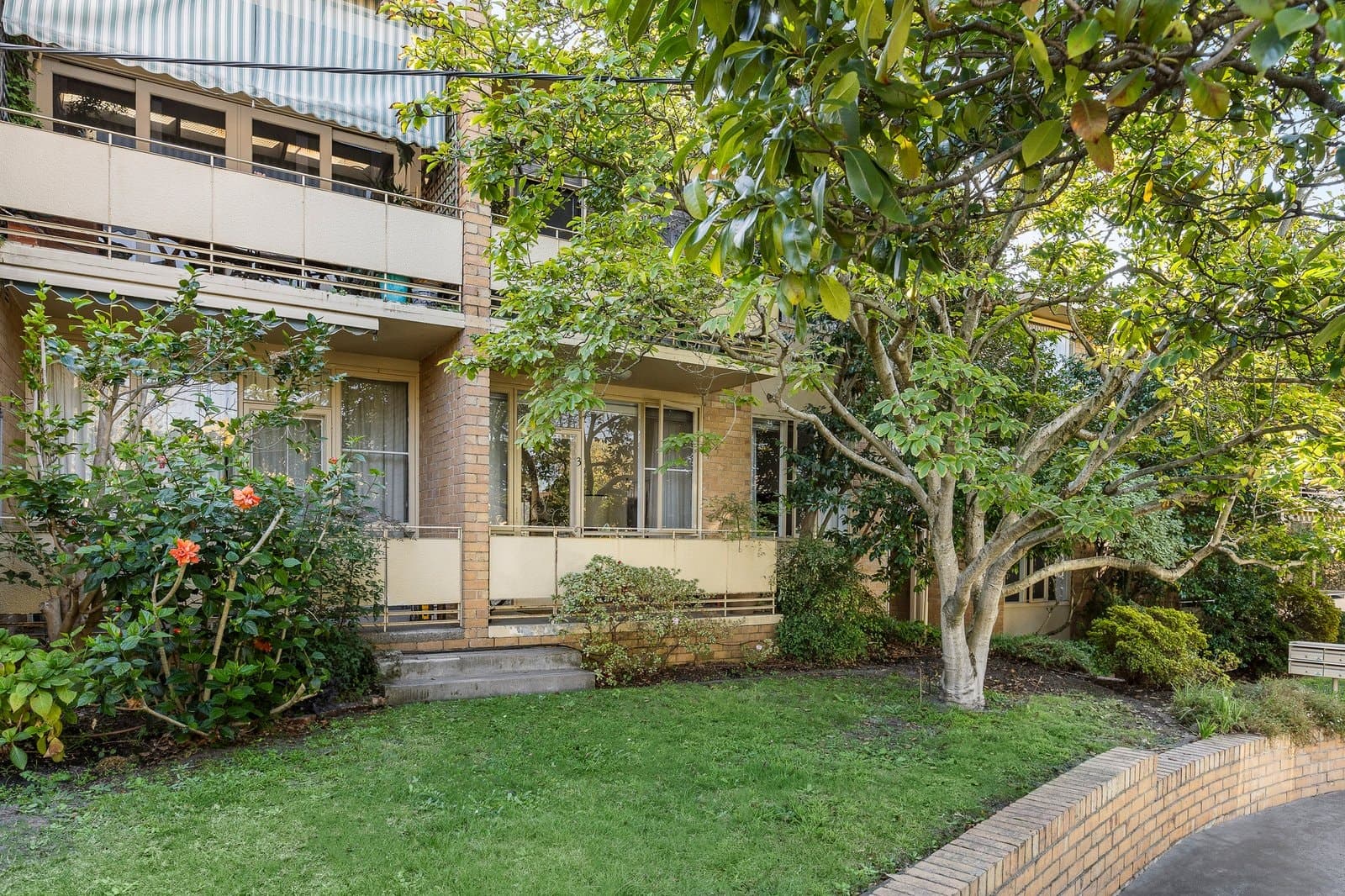 1/1 Brookfield Court, Hawthorn East - Image 1