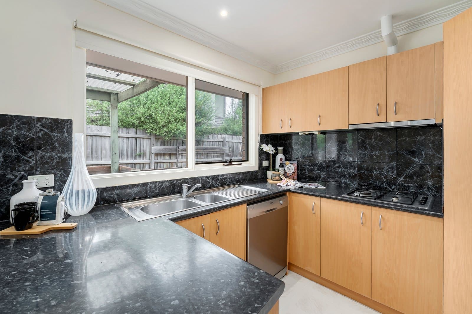 1/2-4 Bowen Road, Doncaster East - Thumbnail 4