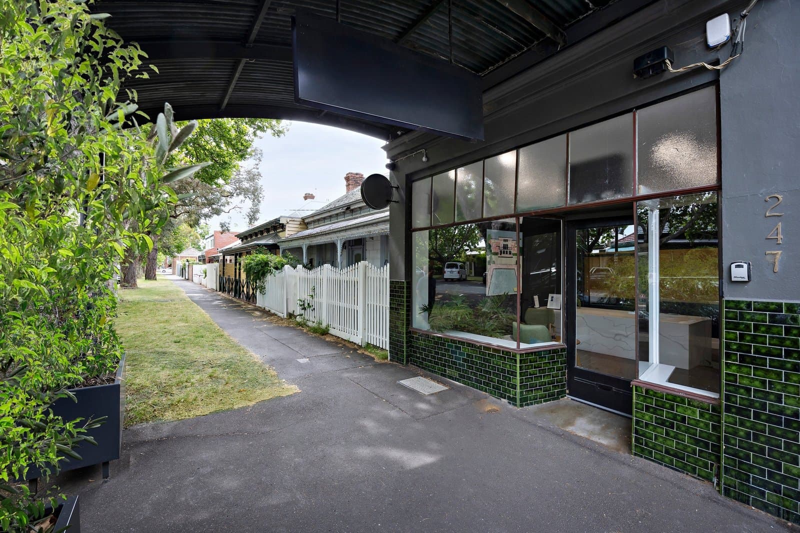 247 Richardson Street, Middle Park - Thumbnail 2