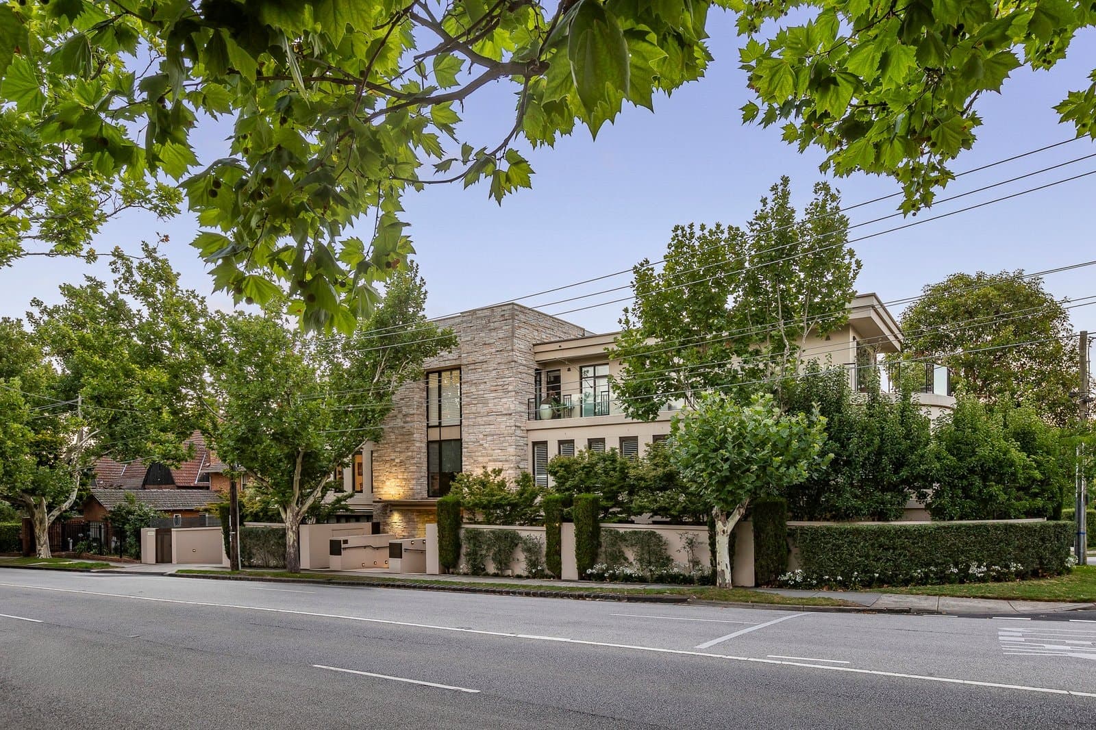 1/693 - 697 Orrong Road, Toorak - Image 1