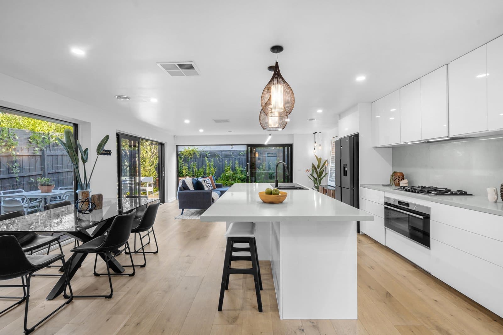 2/8 Access Road, Mont Albert North - Thumbnail 5