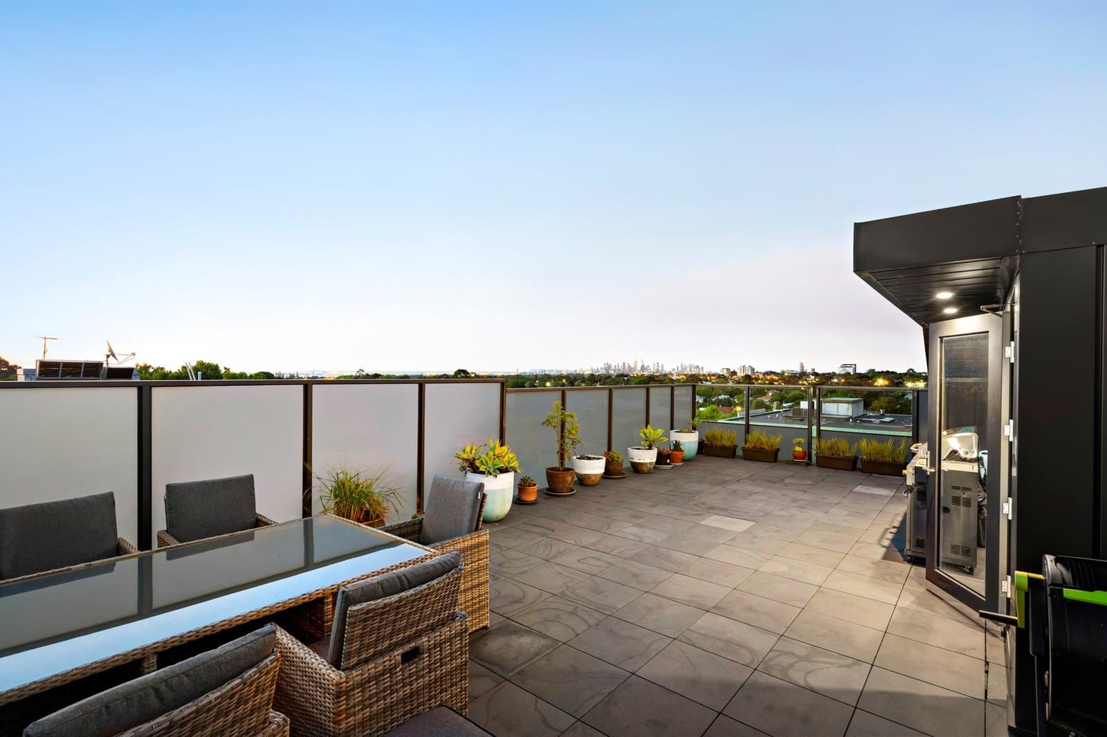 406/81 Asling Street, Brighton - Thumbnail 2