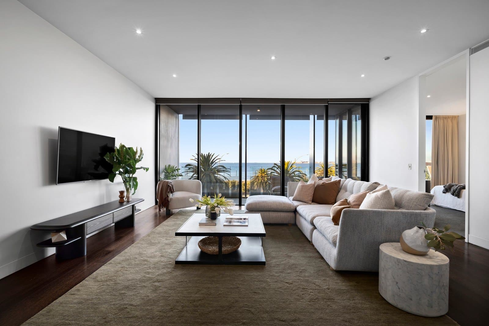 6/2 Esplanade East, Port Melbourne - Thumbnail 3