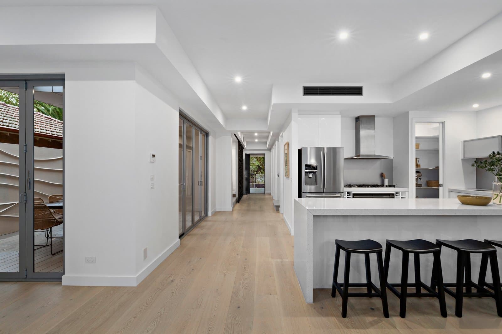 16 Wave Street, Elwood - Thumbnail 4