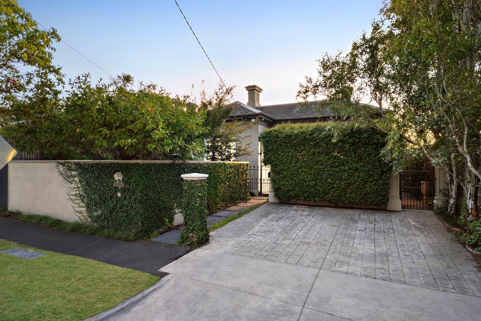 55 Asling Street, Brighton - Thumbnail 2