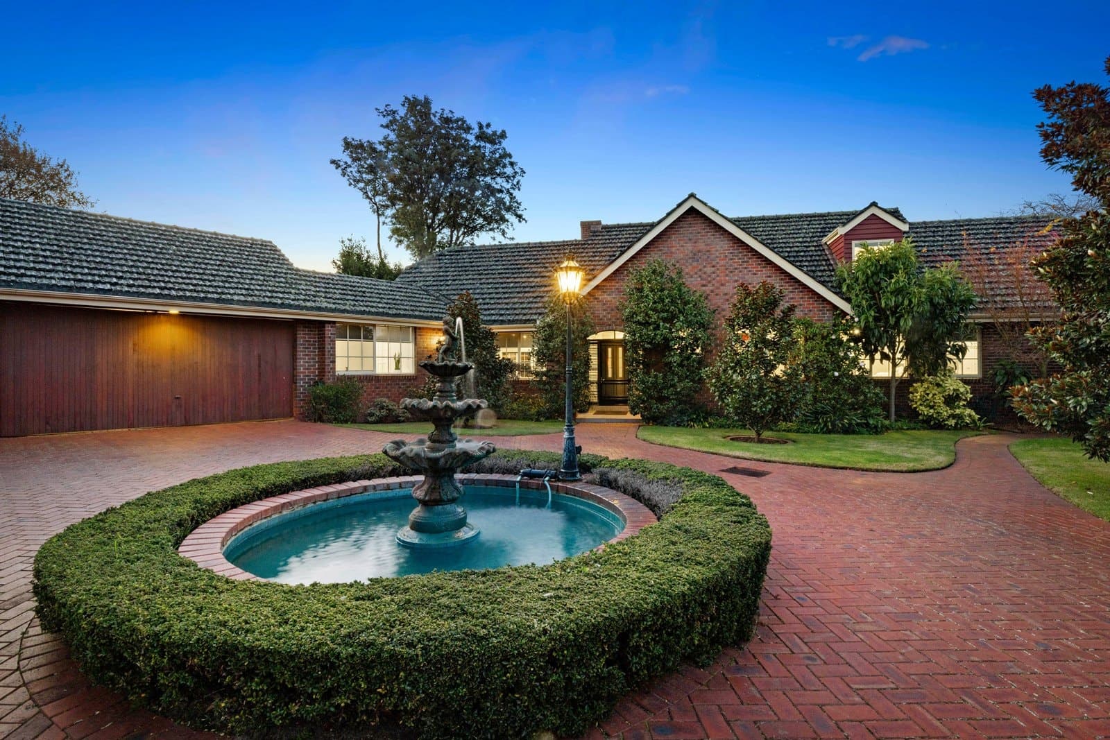 2/9 Bruarong Crescent, Frankston South - Image 1